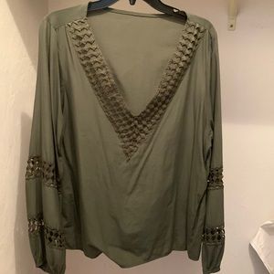 Long sleeve V-neck blouse